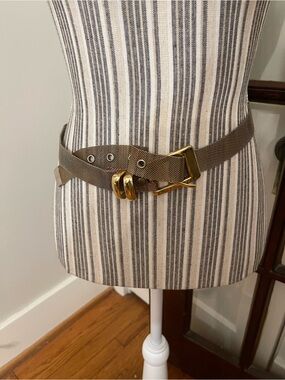 Perry Ellis Gold Mesh Belt with Gold Buckle Vintage